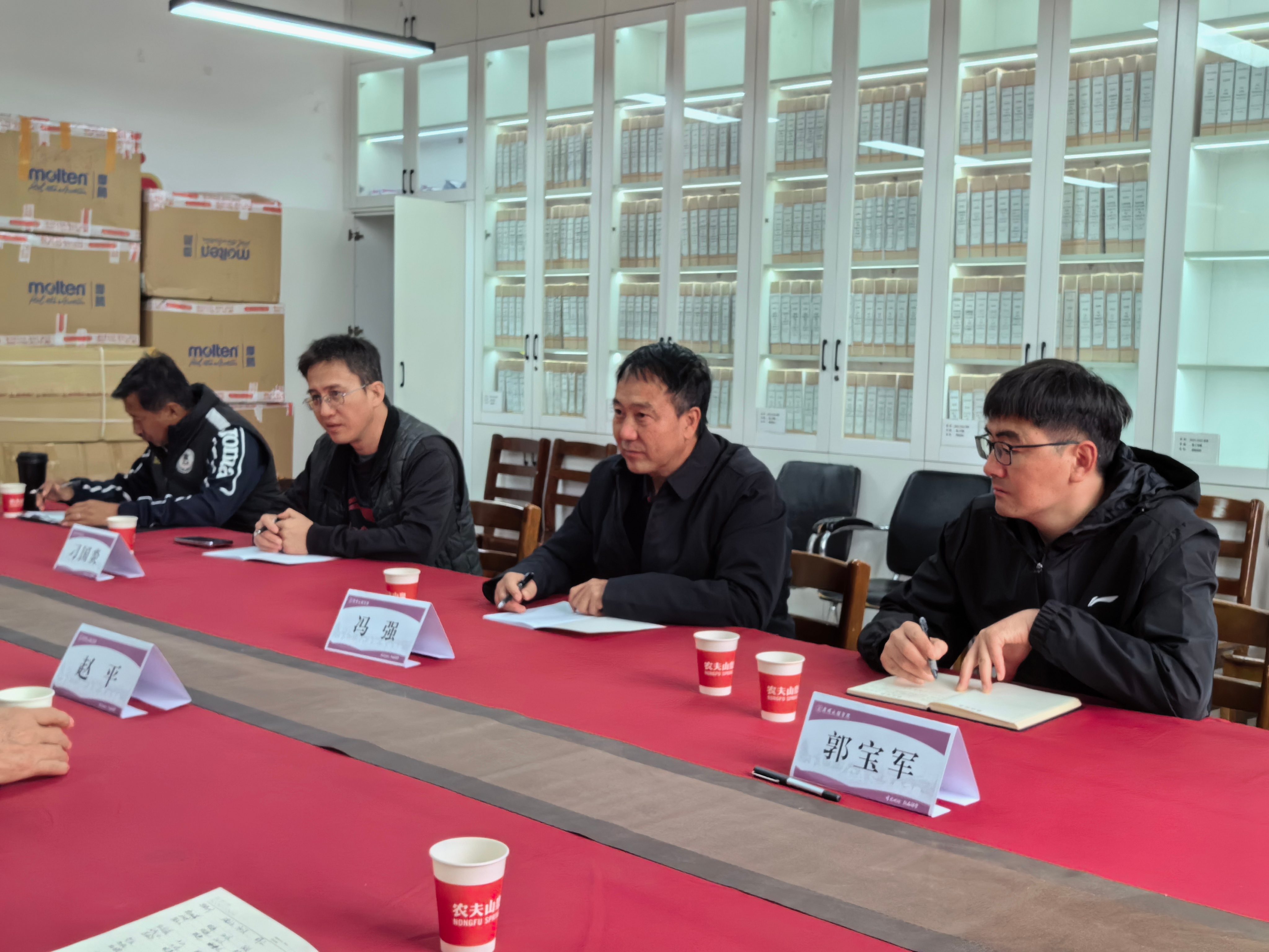 图片8(1).jpg 图片8(1).jpg